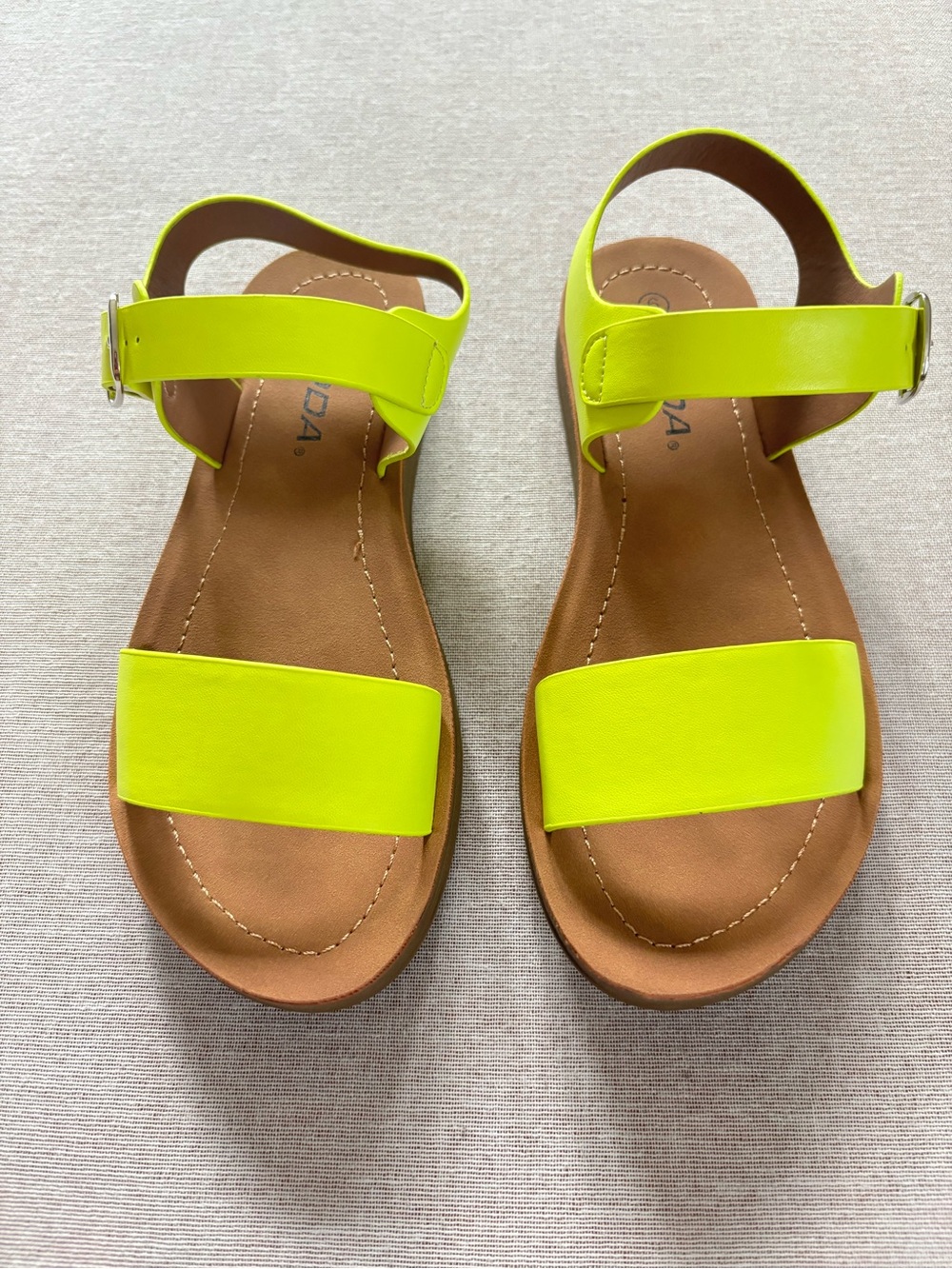 Soda NWOT neon yellow Y2K strappy flat sandals in size 6